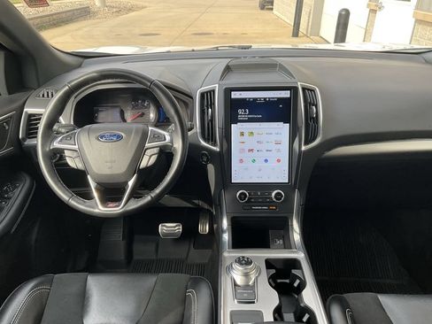 Used 2022 Ford Edge ST AWD/4WD image 11