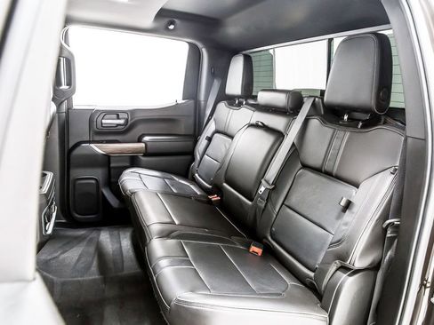 Used 2019 Chevrolet Silverado 1500 High Country w/ Technology Package AWD/4WD image 31