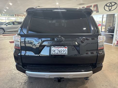 Certified 2024 Toyota 4Runner TRD Off-Road Premium w/ Moonroof Package AWD/4WD image 9