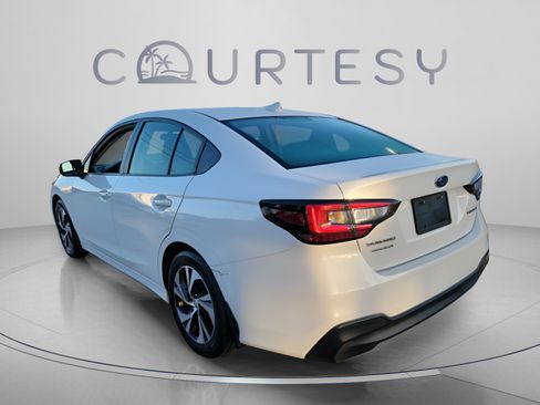 Used 2024 Subaru Legacy Premium AWD/4WD image 2