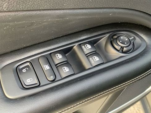 Used 2021 Jeep Compass 80th Special Edition image 23