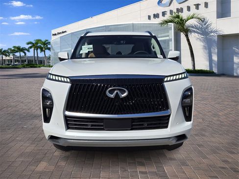 New 2026 INFINITI QX80 Luxe w/ Cargo Package image 2