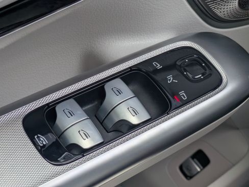 Certified 2023 Mercedes-Benz EQE 350+ SUV image 23