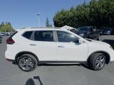 Used 2019 Nissan Rogue SV image 5