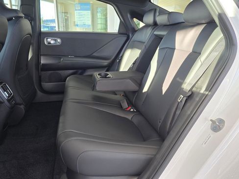 New 2025 Hyundai Ioniq 6 SEL AWD/4WD image 28