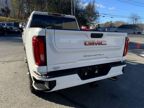 Used 2022 GMC Sierra 2500 Denali w/ Snow Plow Prep/Camper Package image 8