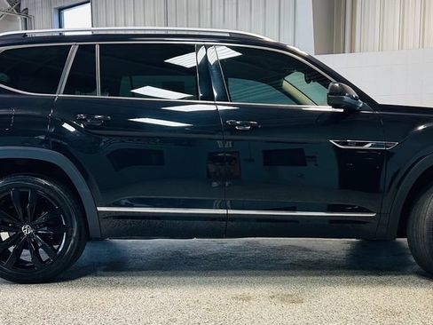 Used 2022 Volkswagen Atlas SEL Premium AWD/4WD image 7