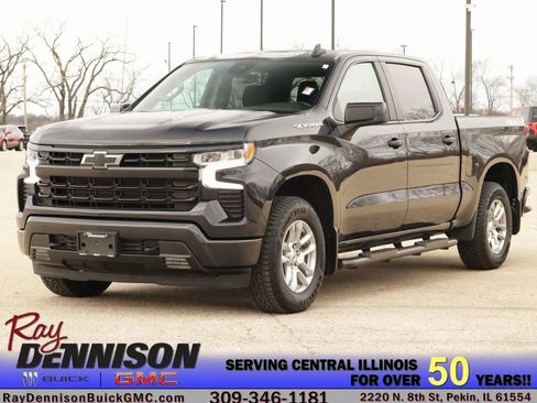 Used 2023 Chevrolet Silverado 1500 RST image 3