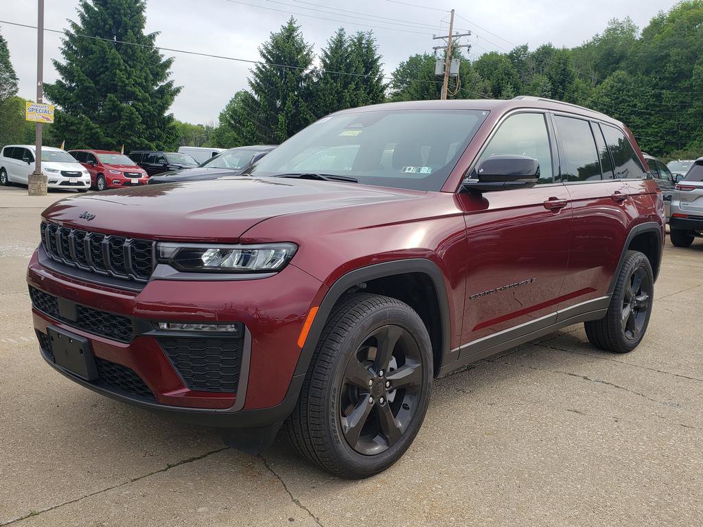 New 2026 Jeep Grand Cherokee Limited w/ Limited Altitude Package AWD/4WD image 8
