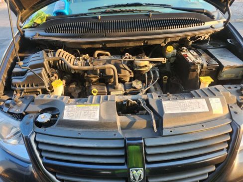 Used 2005 Dodge Grand Caravan SXT FWD image 18