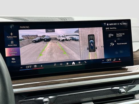 Certified 2024 BMW X7 xDrive40i w/ Executive Package AWD/4WD image 14
