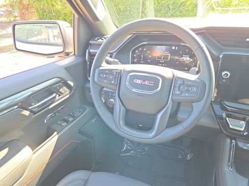 New 2026 GMC Sierra 1500 AT4 w/ Technology Package image 15