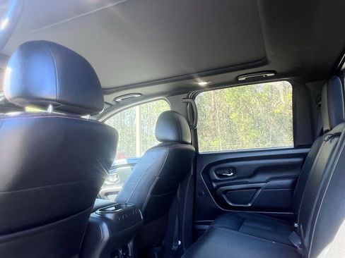 Used 2023 Nissan Titan PRO-4X w/ Pro-4x Convenience Package image 9