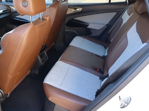 Used 2023 Volkswagen ID.4 Pro RWD image 5