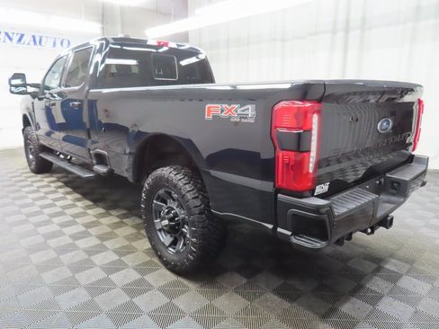 Used 2023 Ford F250 Lariat w/ Sport Appearance Package image 5