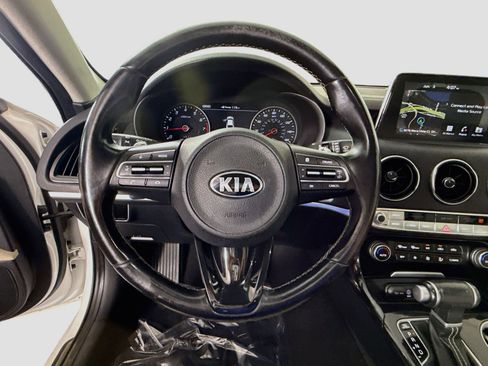 Used 2018 Kia Stinger Premium RWD image 13