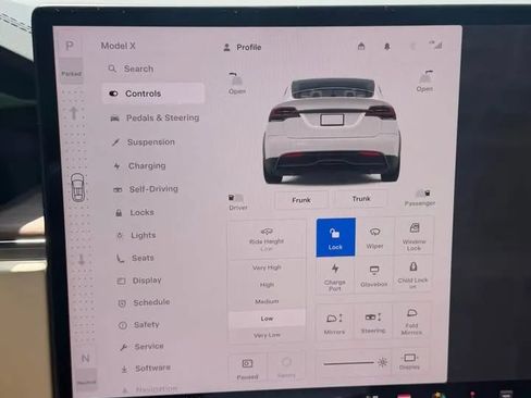 Used 2024 Tesla Model X AWD/4WD image 15