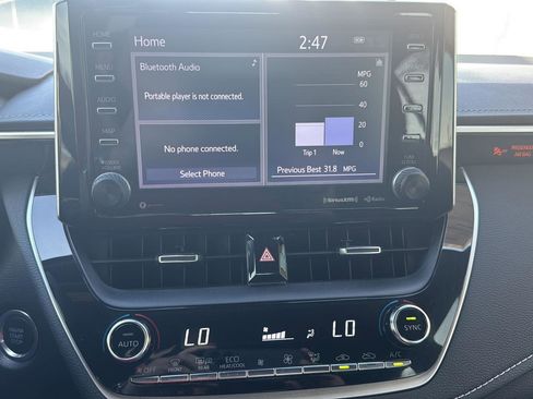 Used 2021 Toyota Corolla XSE image 28