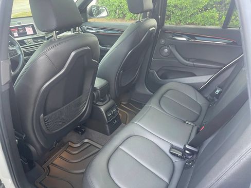 Used 2021 BMW X1 sDrive28i w/ Premium Package FWD image 12
