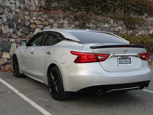 Used 2017 Nissan Maxima SR w/ Midnight Edition image 7