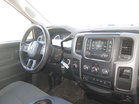 Used 2017 RAM 2500 Tradesman w/ Chrome Appearance Group AWD/4WD image 22