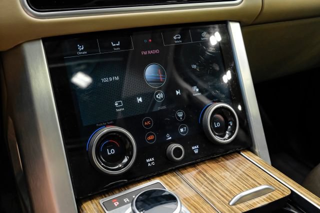 Used 2019 Land Rover Range Rover HSE AWD/4WD image 32