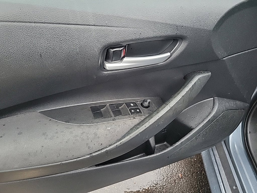 Used 2021 Toyota Corolla LE FWD image 8