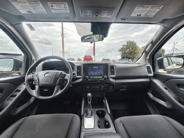 Used 2022 Nissan Frontier SV RWD image 19