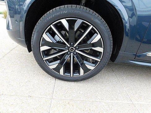 New 2026 Volvo XC90 B6 Plus AWD/4WD image 12