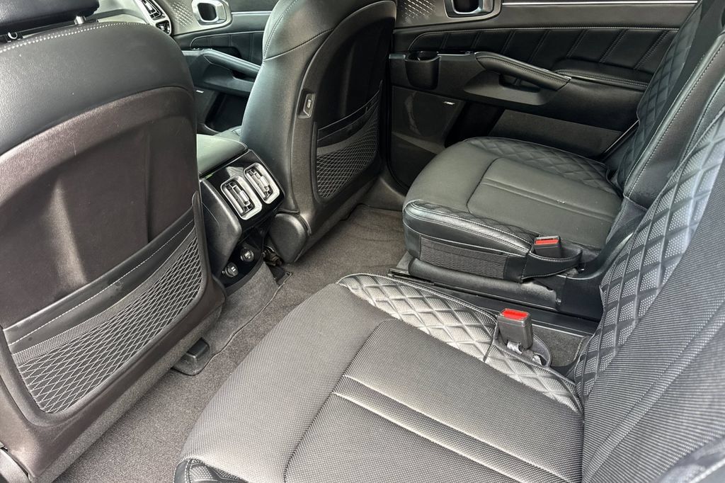 Used 2021 Kia Sorento SX FWD image 7
