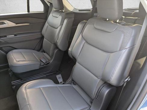 New 2026 Ford Explorer Active image 16