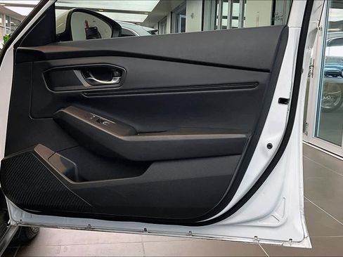 Used 2023 Honda Accord EX image 21