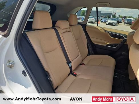Used 2022 Toyota RAV4 LE AWD/4WD image 28
