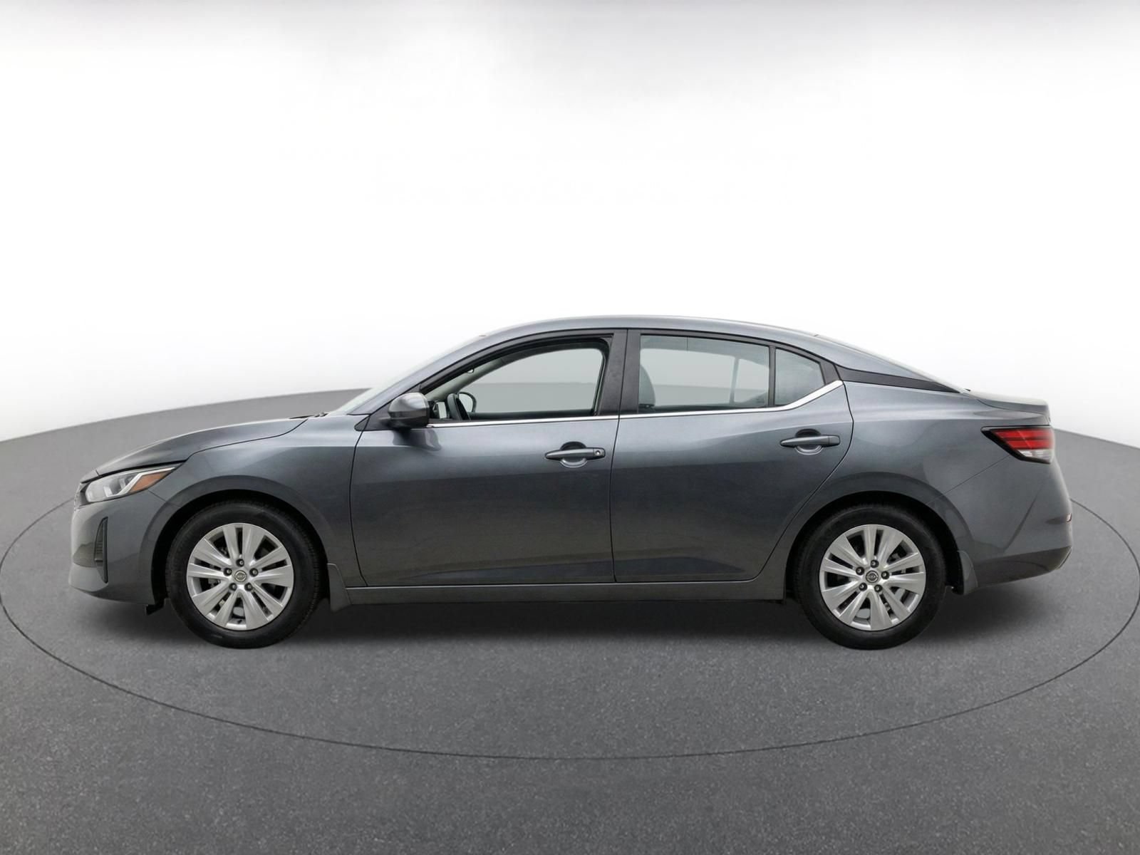 Used 2025 Nissan Sentra S FWD image 4