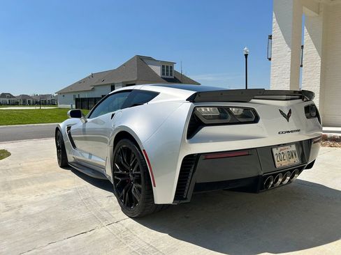 Used 2019 Chevrolet Corvette Z06 image 7