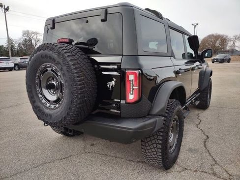 Used 2023 Ford Bronco Everglades image 5