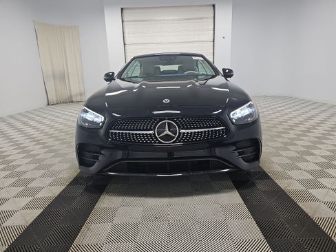 Used 2023 Mercedes-Benz E 450 4MATIC Cabriolet image 3