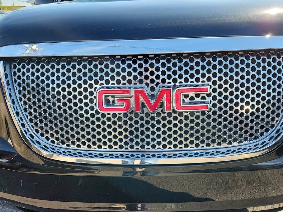 Used 2012 GMC Yukon Denali AWD/4WD image 2