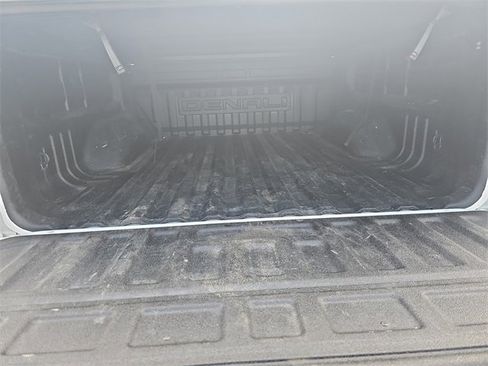 Certified 2022 GMC Canyon Denali image 12