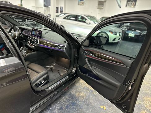 Used 2022 BMW 540i xDrive w/ M Sport Package AWD/4WD image 30