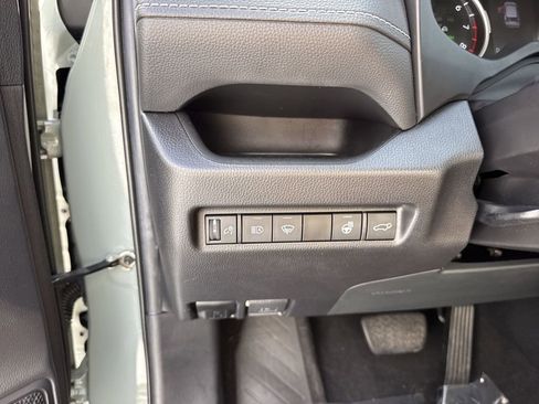 Used 2021 Toyota RAV4 XLE Premium AWD/4WD image 54