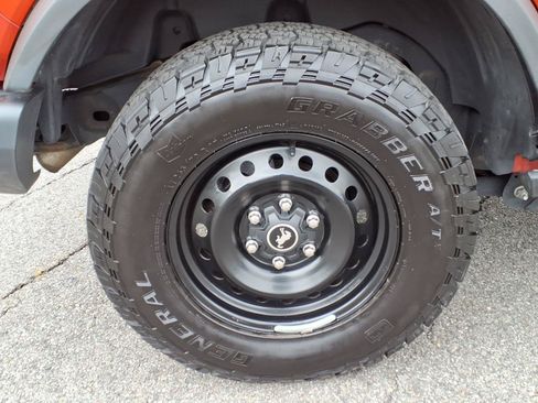 Certified 2022 Ford Bronco Black Diamond AWD/4WD image 7
