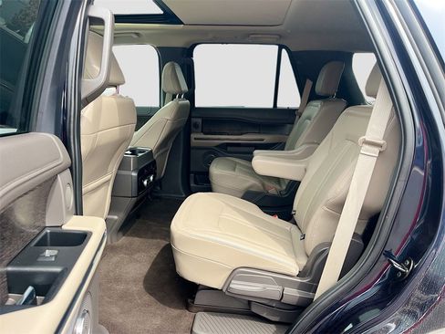Used 2021 Ford Expedition Limited image 26