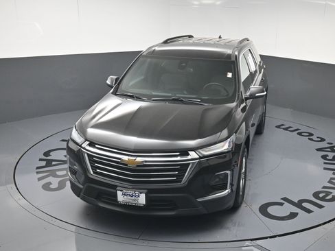 Used 2023 Chevrolet Traverse LT FWD image 30