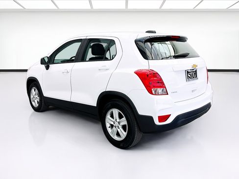 Used 2020 Chevrolet Trax LS FWD image 6