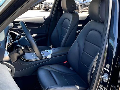 Used 2021 Mercedes-Benz GLC 300 4MATIC image 8