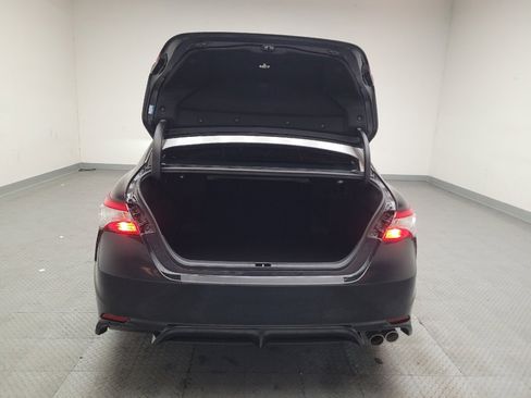 Used 2020 Toyota Camry SE image 29