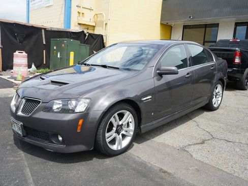 Used 2008 Pontiac G8 w/ Comfort And Sound Package RWD image 5