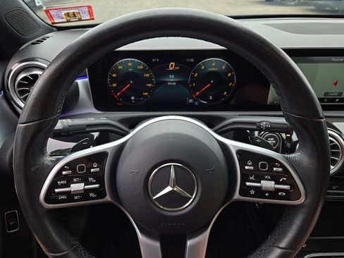 Used 2019 Mercedes-Benz A 220 4MATIC image 20