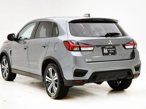 Used 2025 Mitsubishi Outlander Sport AWD image 7